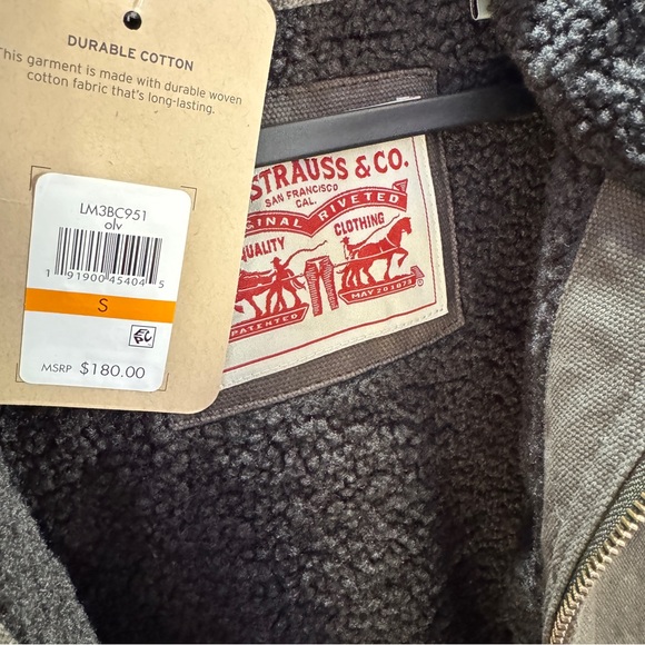 Levi's Strauss Sherpa Lined, Hooded, Canvas Jacket in Olive - Picture 4 of 5